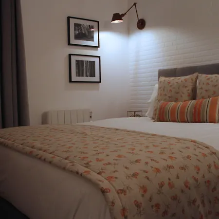 Storytellers Boutique 4*