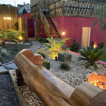 Storytellers Boutique 4*