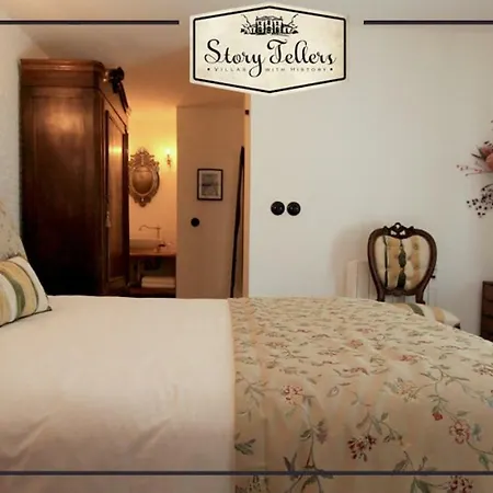 Отель Storytellers Boutique 4*