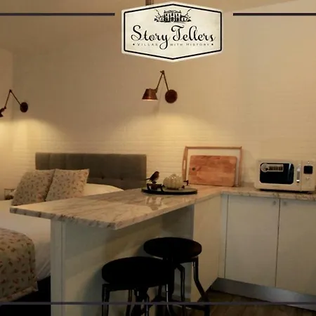 Storytellers Boutique Синтра