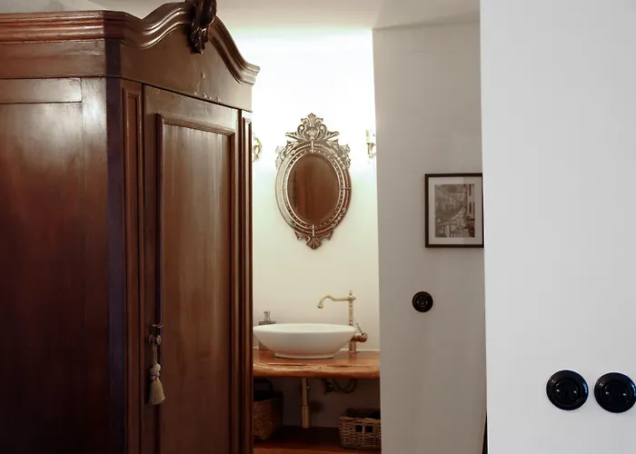 Storytellers - Boutique Sintra