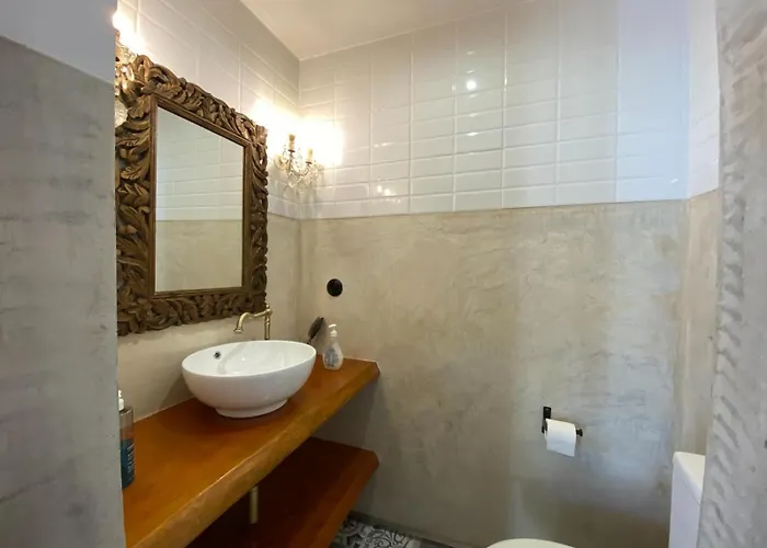 Storytellers Boutique Villas *